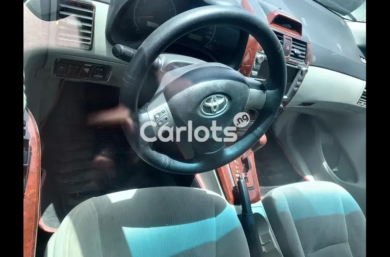 2013 TOYOTA COROLLA LE - 2/5