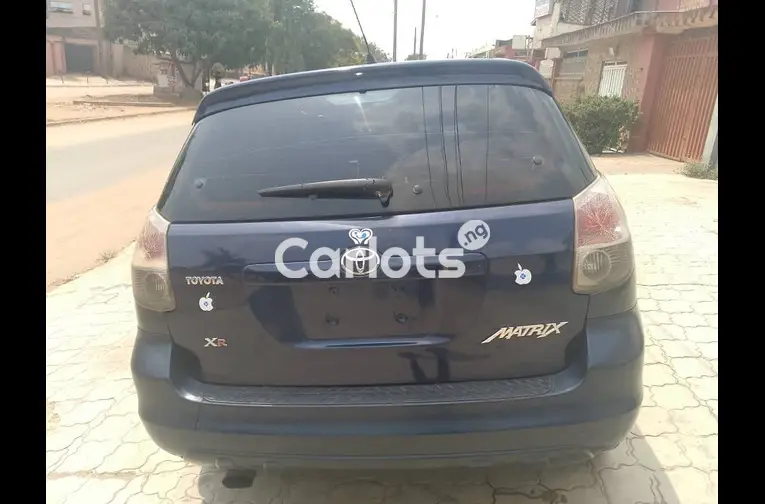 Clean Registered 2006 Toyota Matrix XR - 5/5