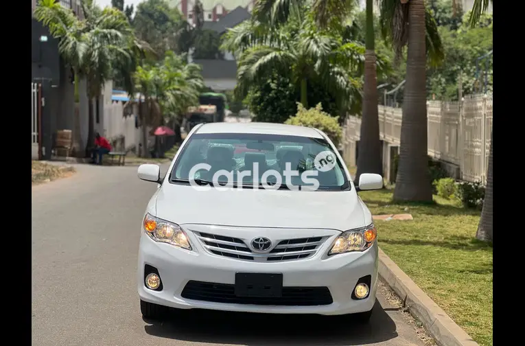 TOYOTA COROLLA 2014 - 3/5