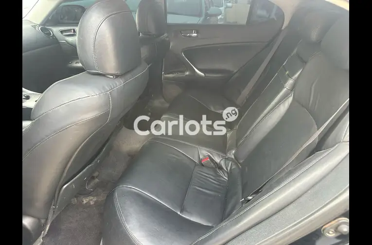 Used Lexus IS 250 2008 - 3/5