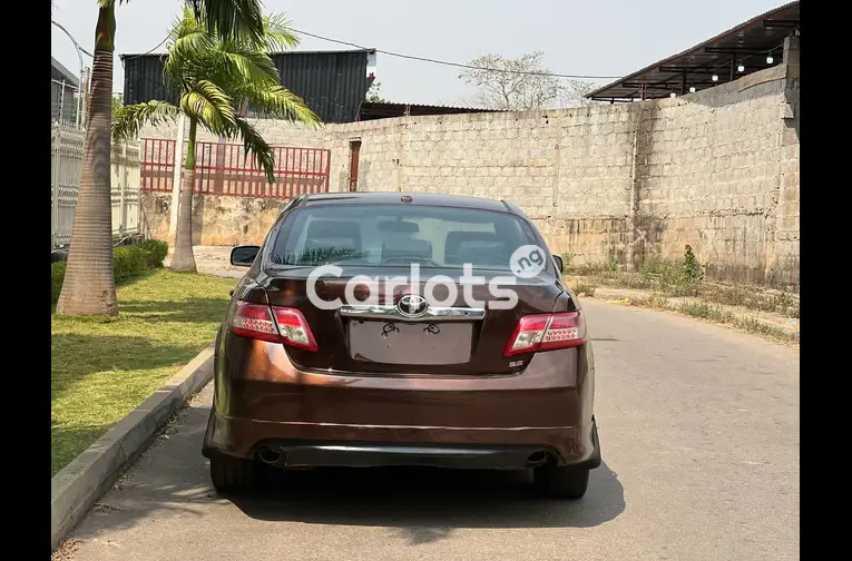 Used Toyota Camry 2010 - 5/5