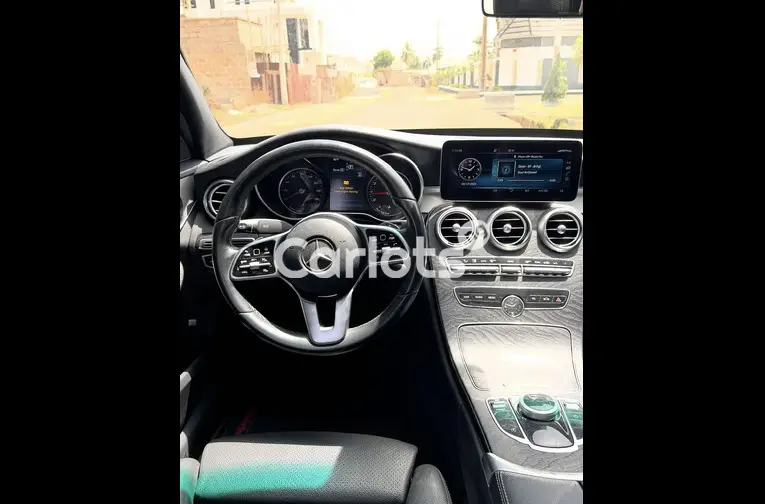 2019 MERCEDES BENZ C300 - 3/5