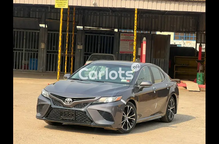 Toyota CAMRY 2019 - 1/5