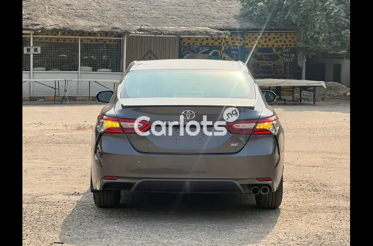 Toyota CAMRY 2019 - 4/5