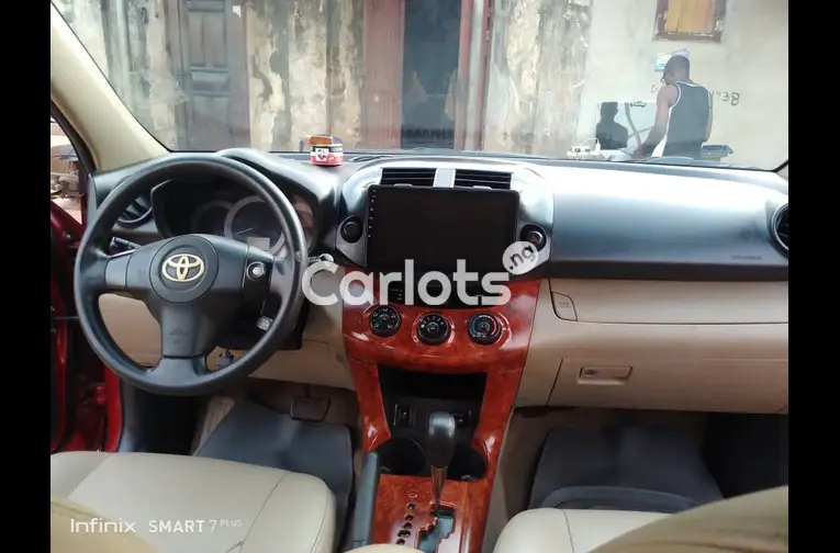 Clean Registered 2011 Toyota RAV4 Full Option - 2/5