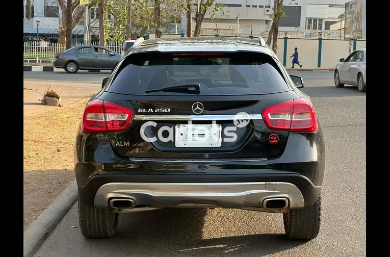 Used Mercedes Benz GLA 2015 - 5/5