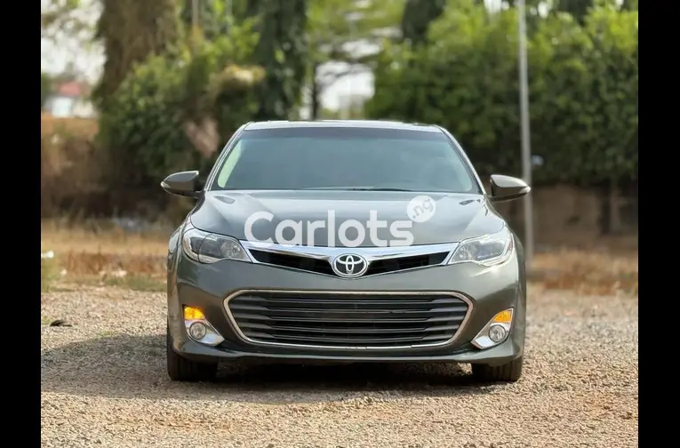 FOREIGN USED 2013 TOYOTA AVALON XLE - 1/5