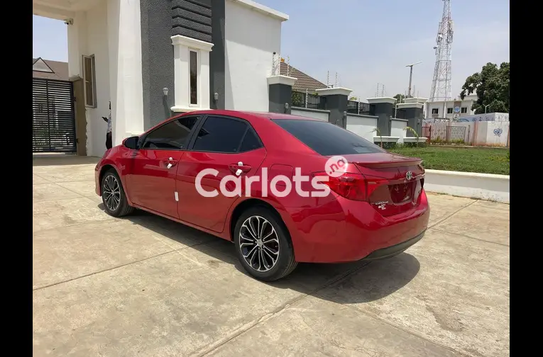 FOREIGN USED 2016 TOYOTA COROLLA LE - 4/5