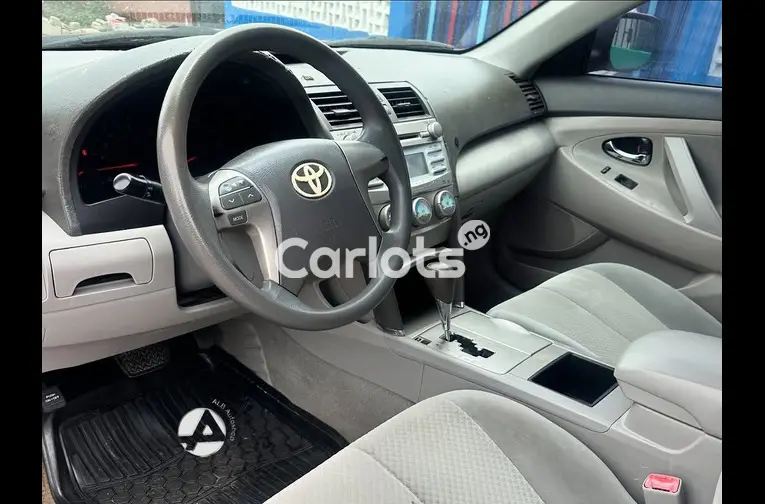 2008 Toyota Camry LE - 2/5