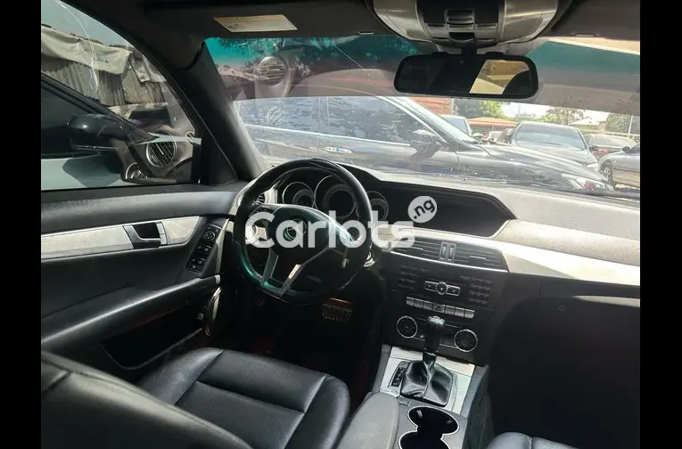 2013 MERCEDES BENZ C300 - 2/5