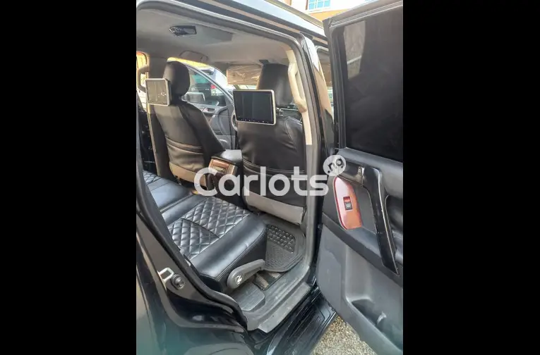 Bought Brand New 2012????2022 Toyota LandCruiser Prado Full Option - 3/5