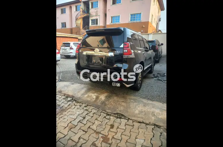 Bought Brand New 2012????2022 Toyota LandCruiser Prado Full Option - 5/5