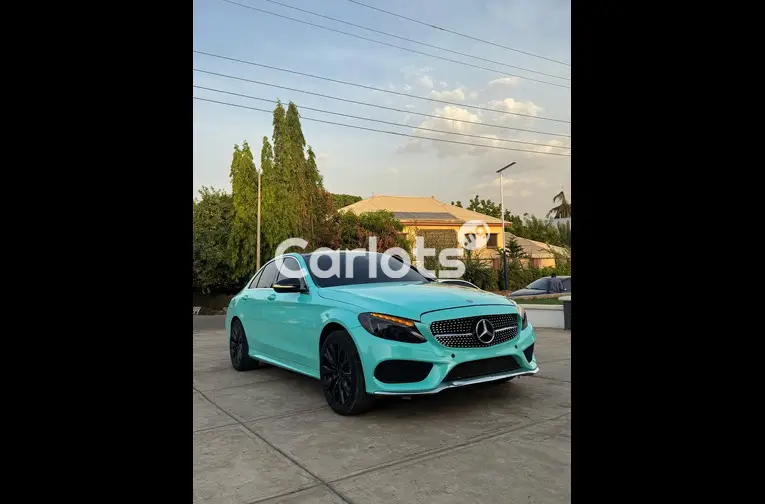 2017 MERCEDES BENZ C300 FULL OPTION - 2/5