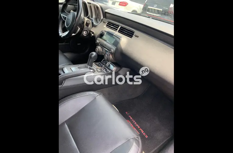 New Arrival Foreign Used 2012 Chevrolet Camaro SS Convertible - 2/5