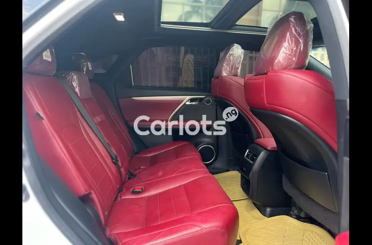 UNREGISTERED 2016 Lexus RX 350 F-SPORT - 4/5