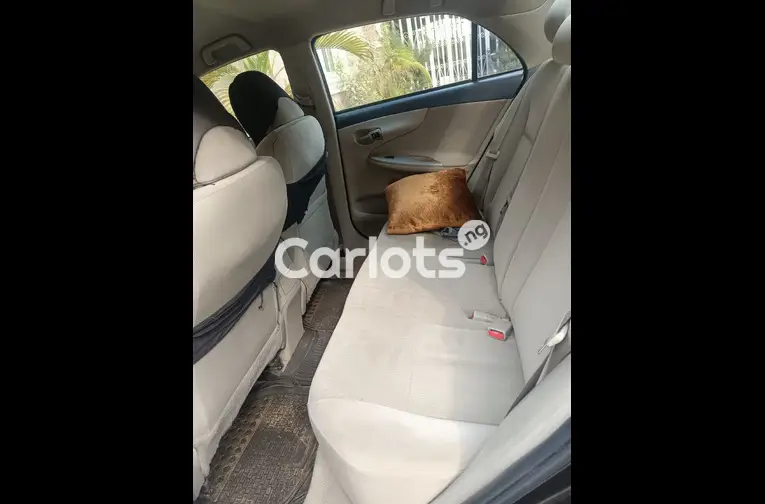 Distress sales REGISTERED 2012 TOYOTA COROLLA - 4/5