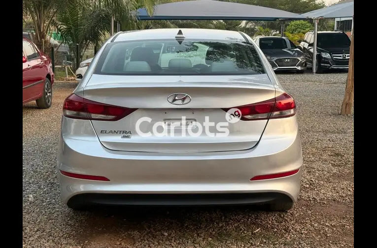 FOREIGN USED 2017 HYUNDAI ELANTRA - 5/5