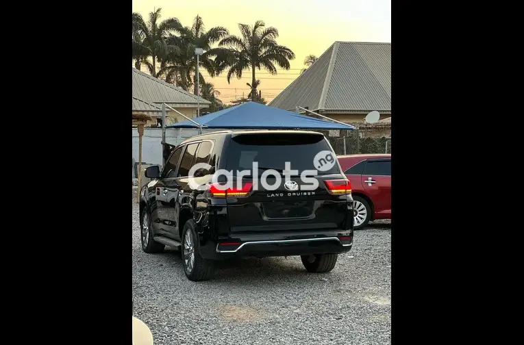 2023 UPGRADED TOYOTA LAND CRUISER - 5/5