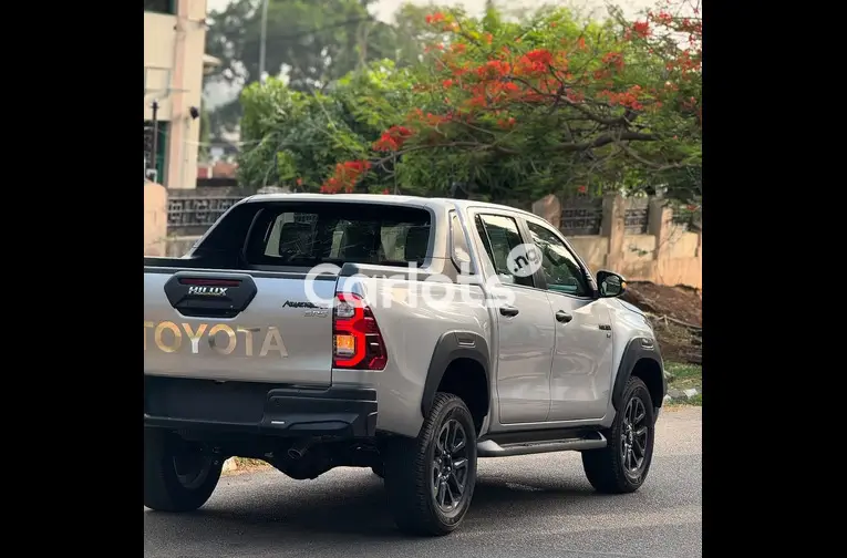 BRAND NEW 2025 TOYOTA HILUX ADVENTURE - 4/5