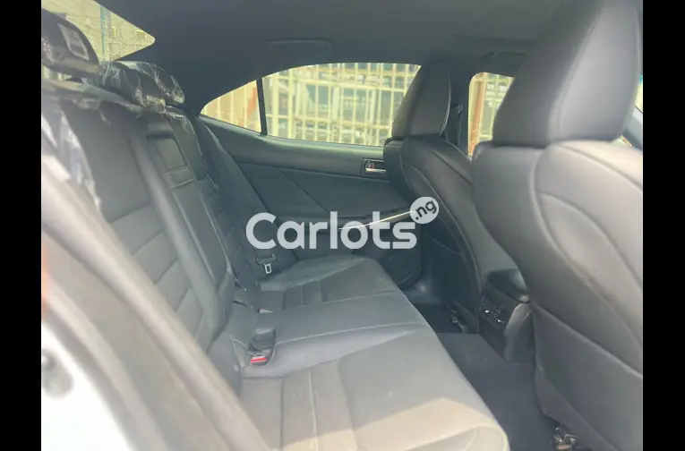 2020 LEXUS IS 350 F-SPORT - 2/5