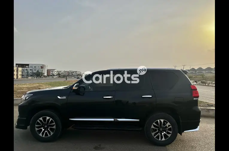 2023 UPGRADED TOYOTA LAND CRUISER PRADO - 4/5