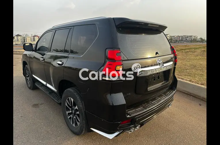 2023 UPGRADED TOYOTA LAND CRUISER PRADO - 5/5