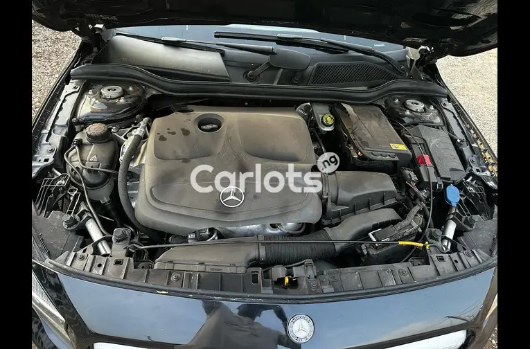 2016 MERCEDES BENZ GLA 250 - 4/5