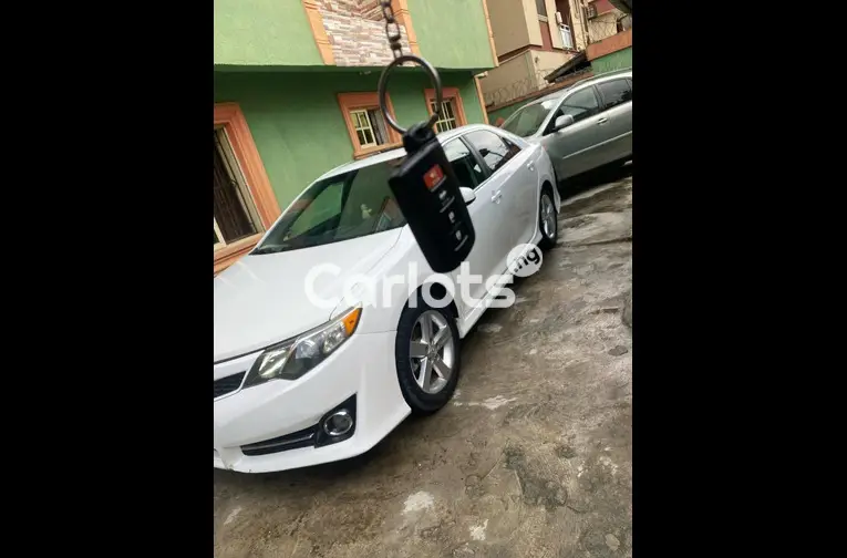 Pre-Owned 2012 Toyota Camry Sport