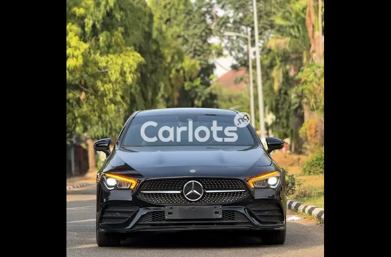 2022 MERCEDES BENZ CLA200 AMG TRIM