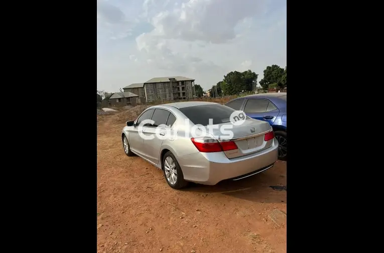 2013 KEYLESS HONDA ACCORD - 5/5