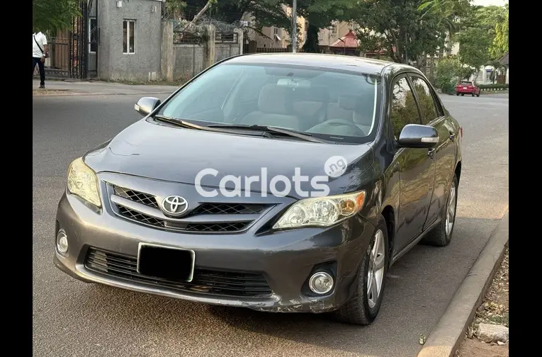 2012 TOYOTA COROLLA LE - 1/5