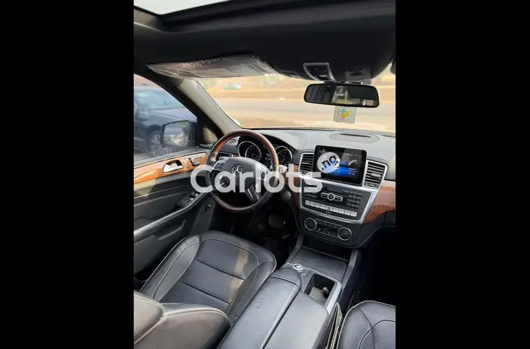 2017 UPGRADED MERCEDES BENZ GLE350 - 2/5