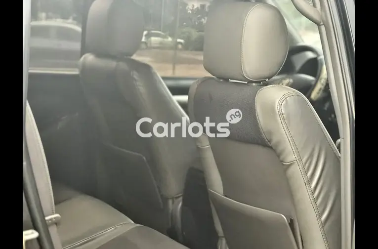 2019 UPGRADED TOYOTA LAND CRUISER PRADO - 3/5