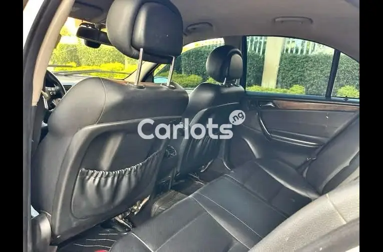 2007 MERCEDES BENZ C230 SPORT - 3/5