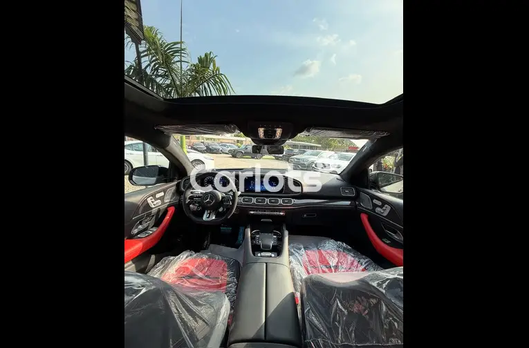 BRAND NEW 2025 MERCEDES BENZ GLE63s AMG COUPE - 2/5