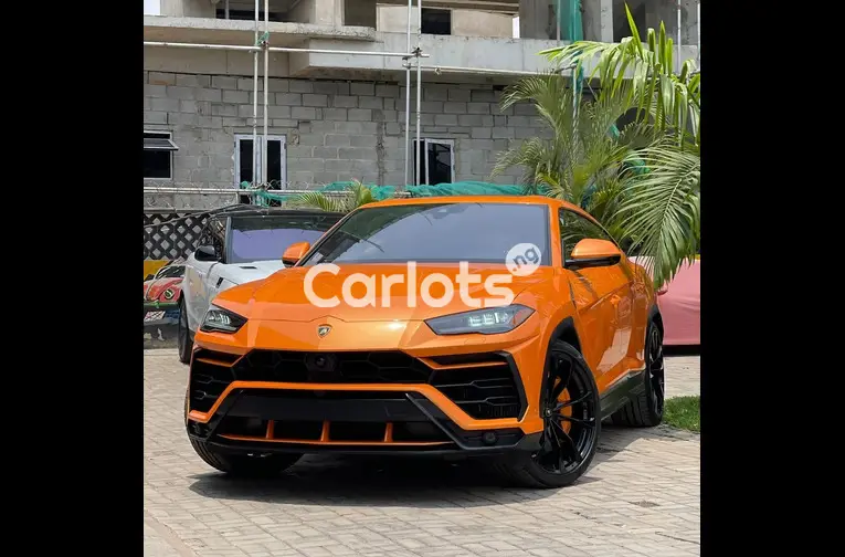 2021 LAMBORGHINI URUS WITH VIP SEATS