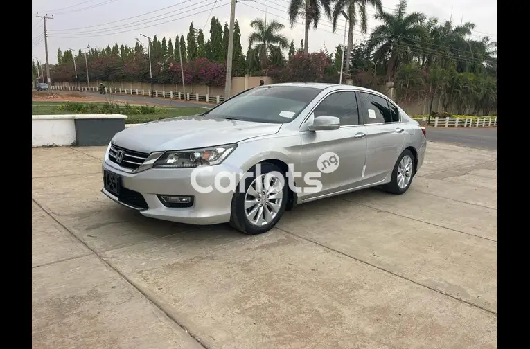 FOREIGN USED 2013 KEYLESS HONDA ACCORD FULL OPTION - 1/5