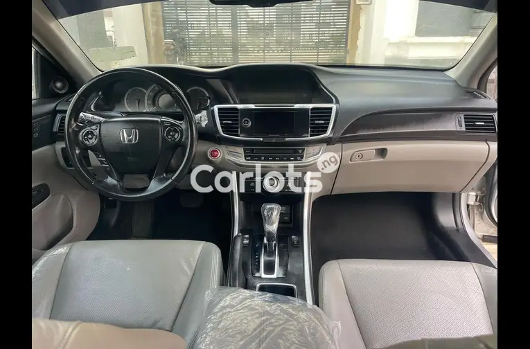 FOREIGN USED 2013 KEYLESS HONDA ACCORD FULL OPTION - 2/5