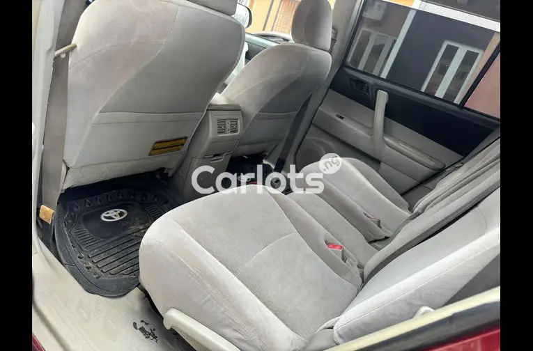 2009 TOYOTA HIGHLANDER - 3/5