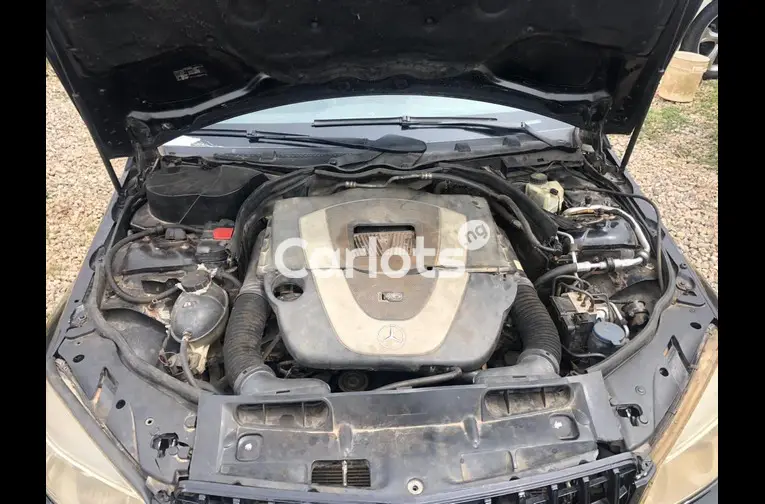 Distress sales 2010 Mercedes Benz C300 - 4/5