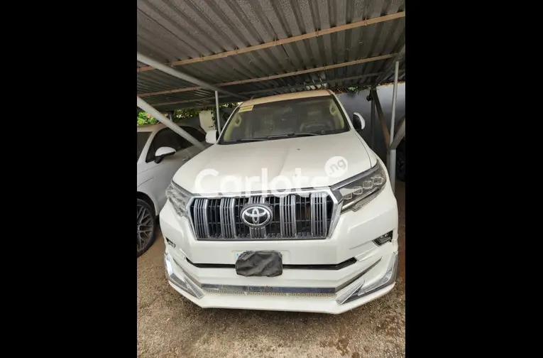 CLEAN USED BELGIUM STANDARD 2017 TOYOTA PRADO - 1/5