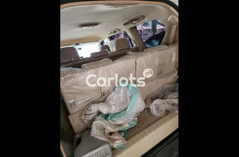 CLEAN USED BELGIUM STANDARD 2017 TOYOTA PRADO - 3/5