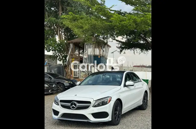 2016 MERCEDES BENZ C300 - 1/5