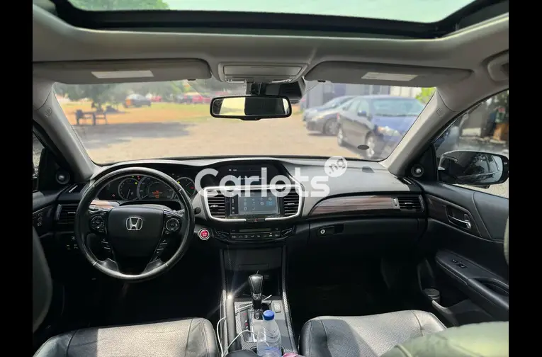 2016 HONDA ACCORD FULL OPTION - 3/5