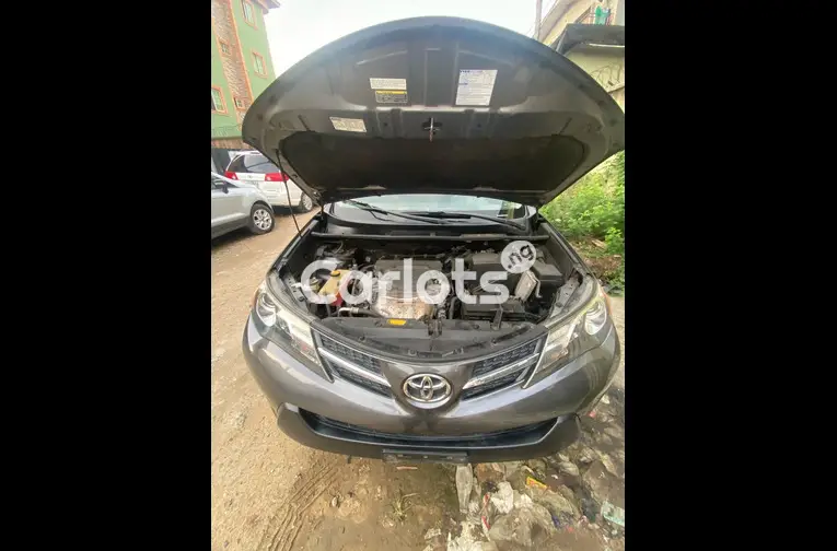 TOKS Standard 2015 Toyota RAV4 LE AWD - 4/5