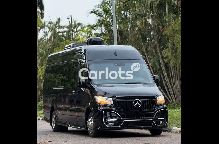 BRAND NEW 2022 MERCEDES BENZ FULL LUXURY SPRINTER - 1/5