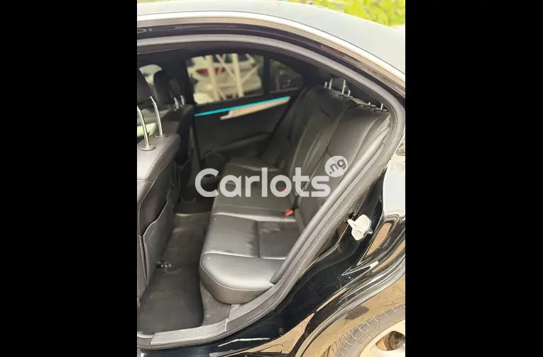 FOREIGN USED 2013 MERCEDES BENZ C300 - 3/5