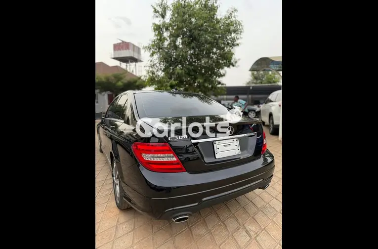 FOREIGN USED 2013 MERCEDES BENZ C300 - 4/5