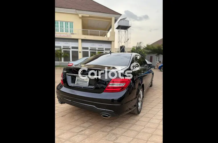 FOREIGN USED 2013 MERCEDES BENZ C300 - 5/5