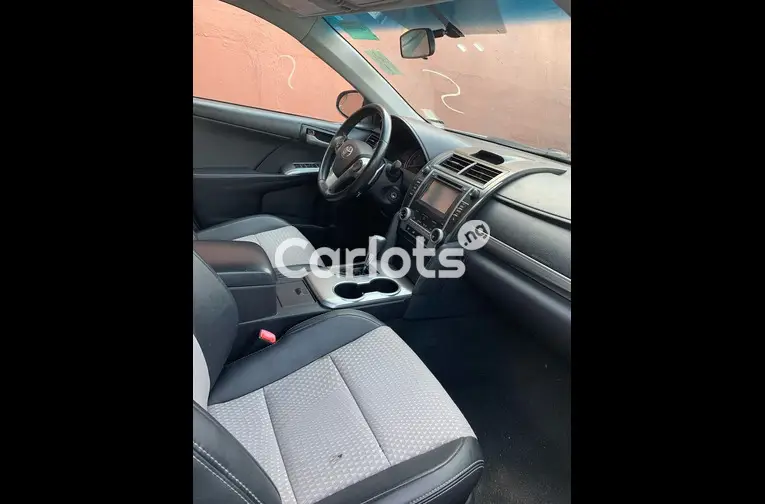 Foreign Used 2014 Toyota Camry Sport - 2/5